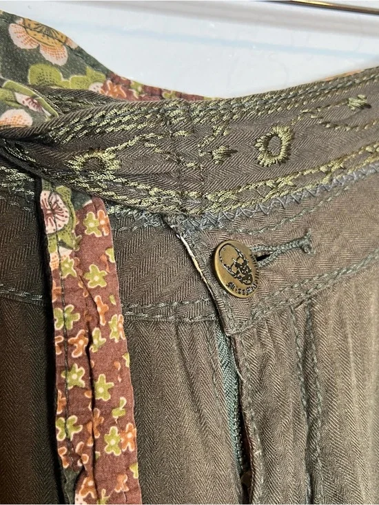 Miss Me Y2K Low Rise Green Embroidered Boho Pants 32/34” Boho Skater Festival - Picture 3 of 16